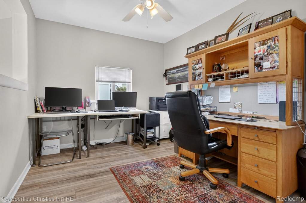 4 Bedroom Single Family Home/House's Image 21
