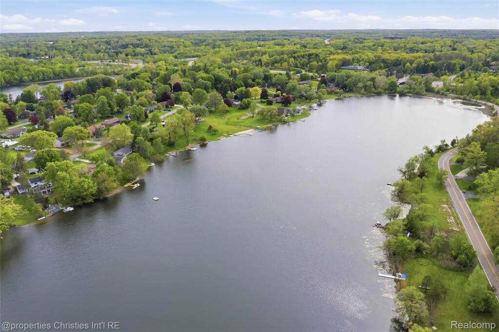 Aerial view of Cranberry Lake