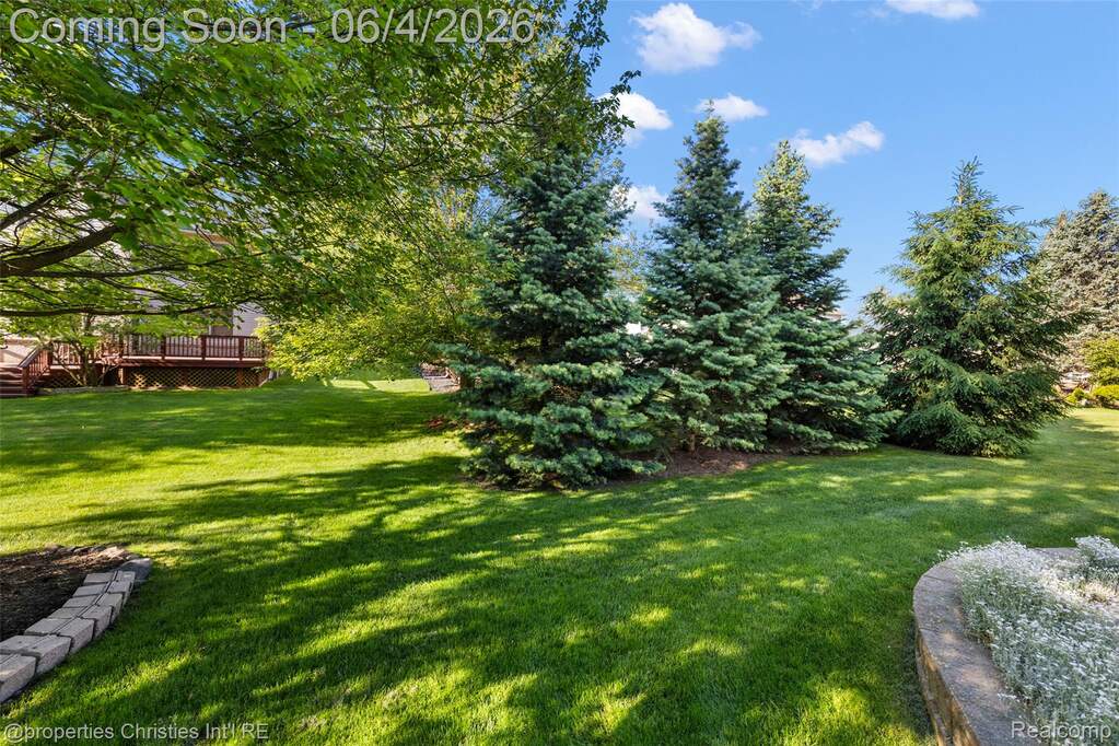 4 Bedroom Single Family Home/House's Image 7
