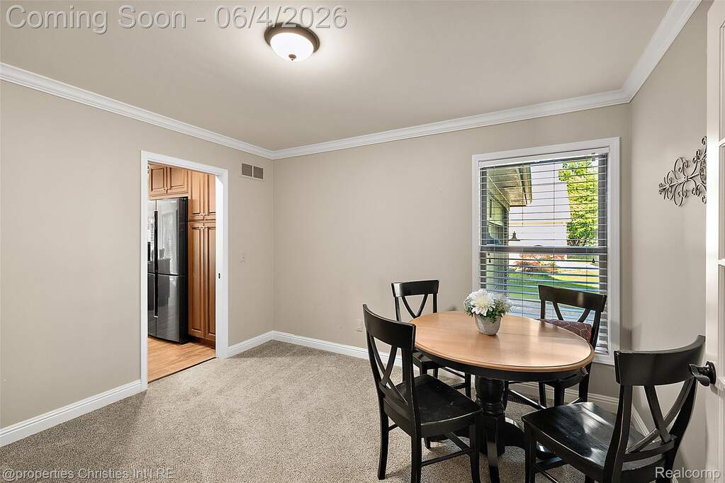 4 Bedroom Single Family Home/House's Image 19