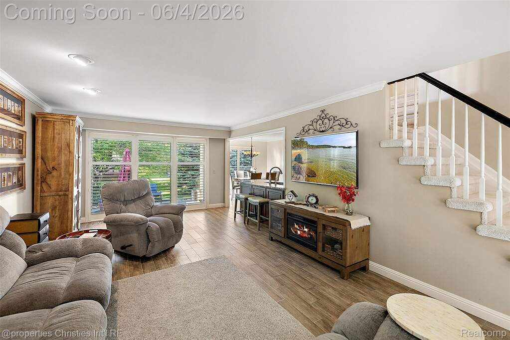 4 Bedroom Single Family Home/House's Image 22