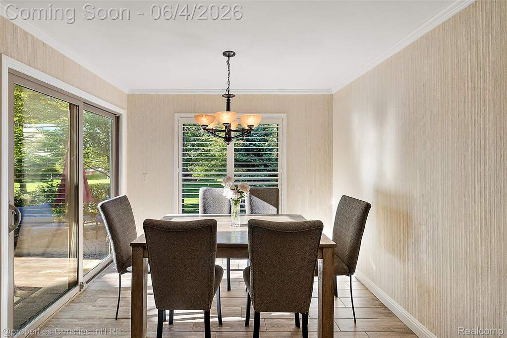 4 Bedroom Single Family Home/House's Image 25