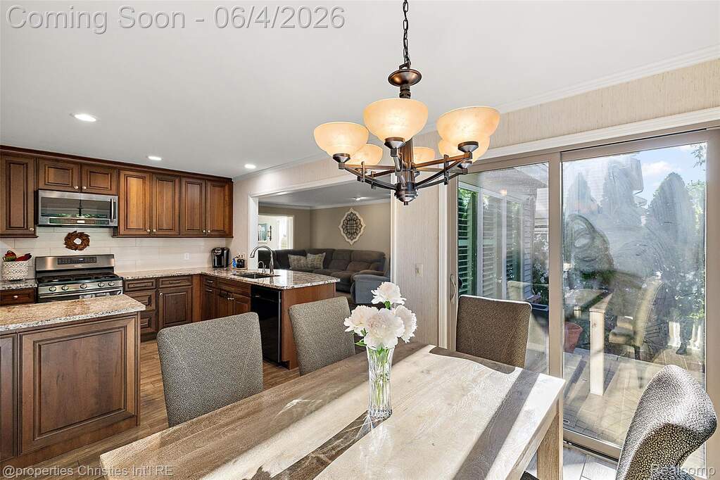 4 Bedroom Single Family Home/House's Image 26
