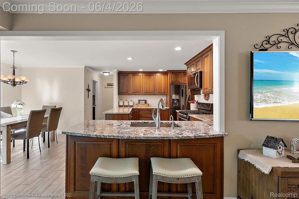 4 Bedroom Single Family Home/House's Image 29