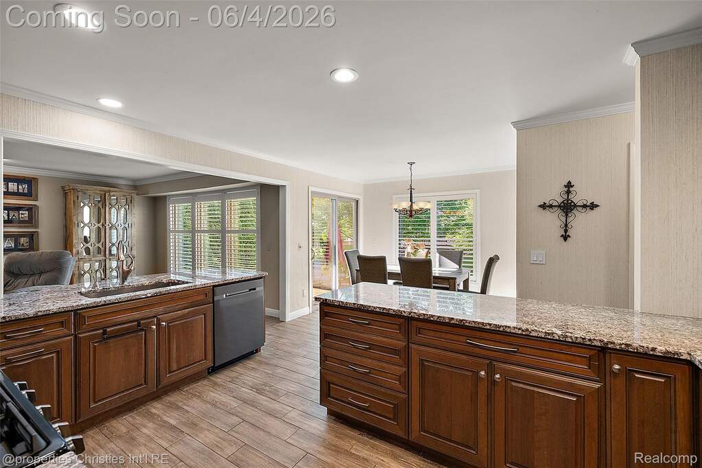 4 Bedroom Single Family Home/House's Image 31