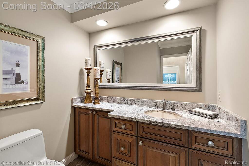 4 Bedroom Single Family Home/House's Image 33