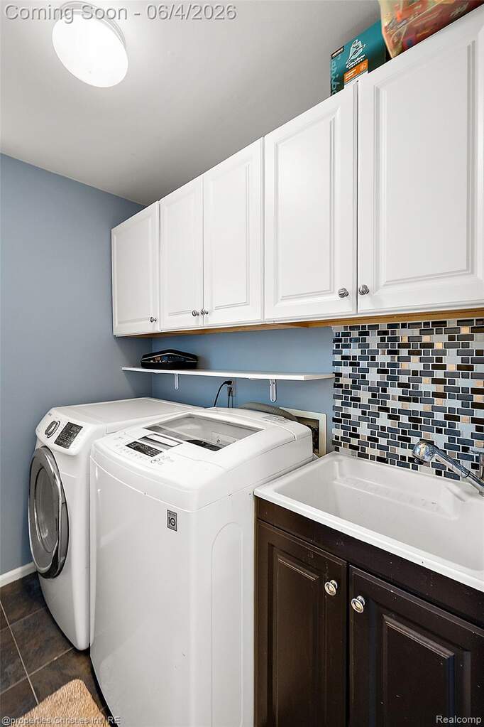 4 Bedroom Single Family Home/House's Image 36