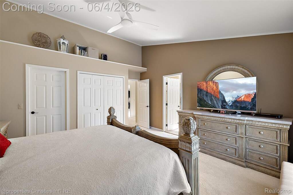 4 Bedroom Single Family Home/House's Image 42