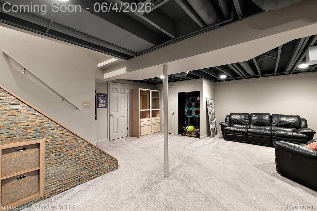 4 Bedroom Single Family Home/House's Image 61