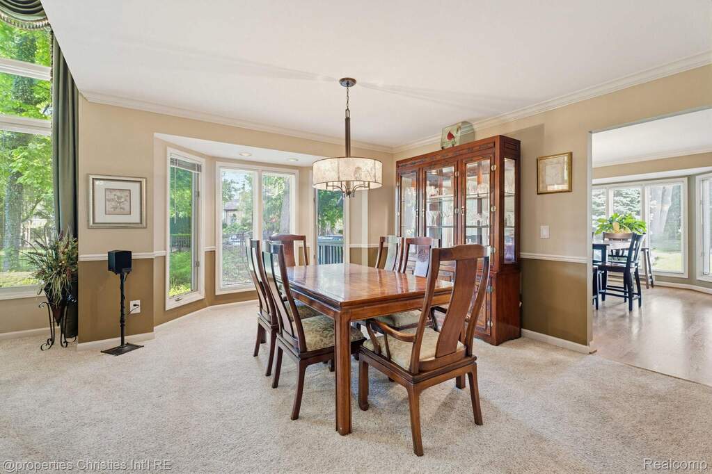4 Bedroom Single Family Home/House's Image 19
