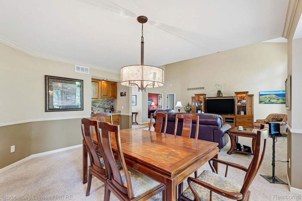 4 Bedroom Single Family Home/House's Image 21