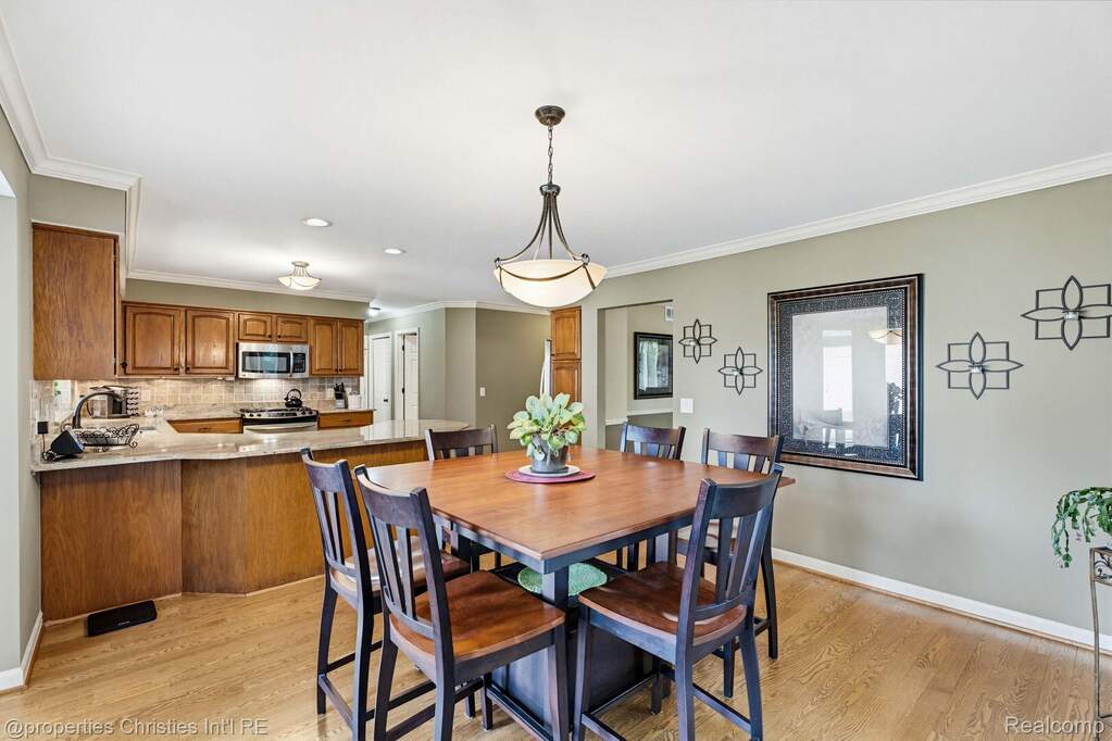 4 Bedroom Single Family Home/House's Image 24