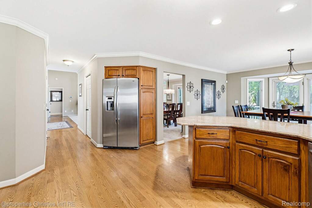 4 Bedroom Single Family Home/House's Image 31