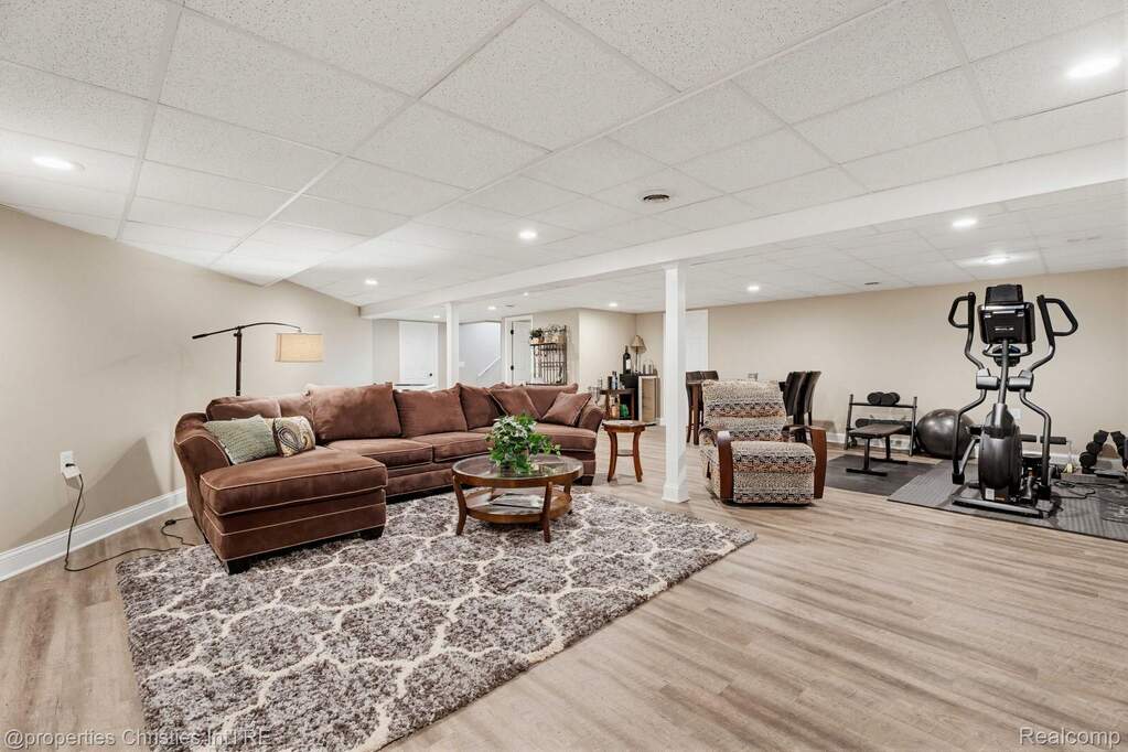 4 Bedroom Single Family Home/House's Image 62
