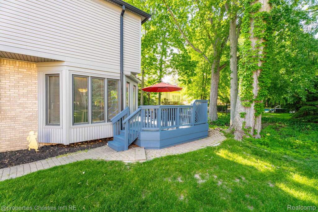 4 Bedroom Single Family Home/House's Image 72