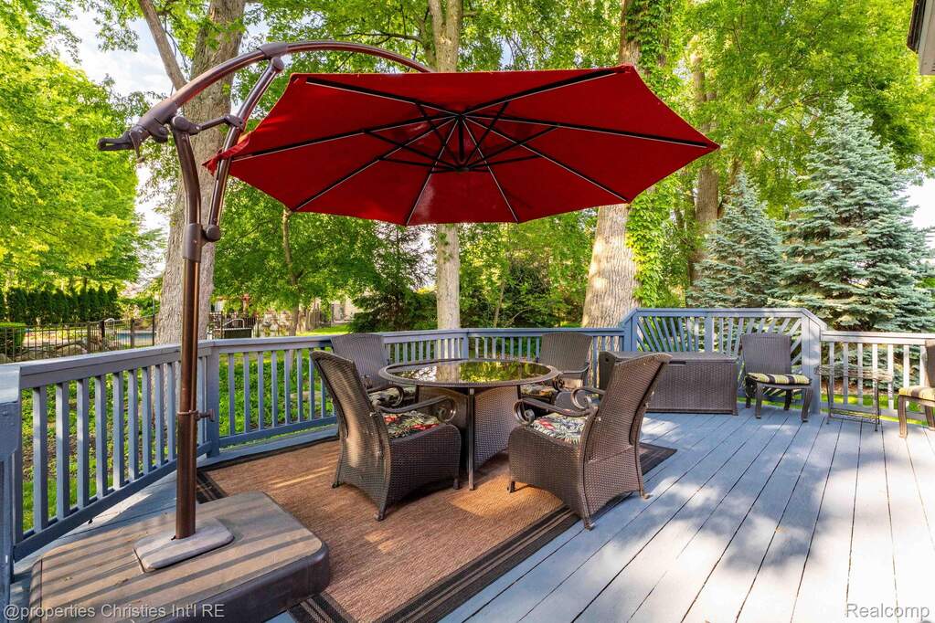 4 Bedroom Single Family Home/House's Image 73