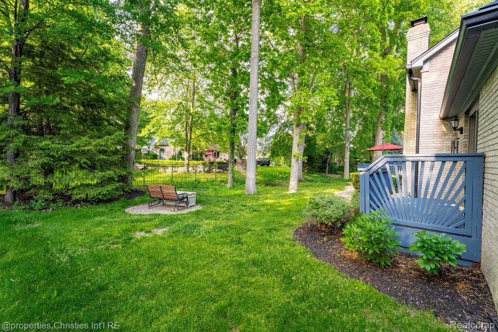4 Bedroom Single Family Home/House's Image 75