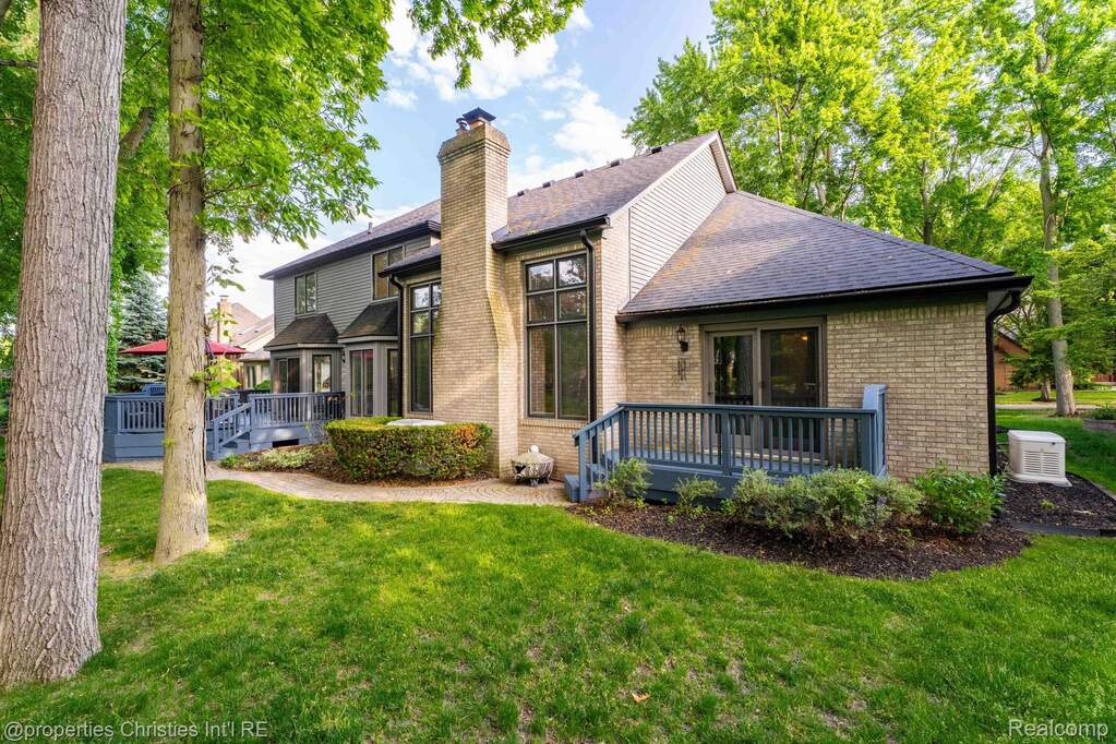 4 Bedroom Single Family Home/House's Image 76