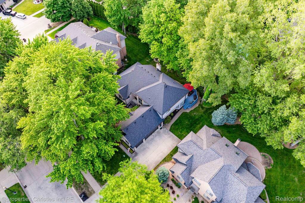 4 Bedroom Single Family Home/House's Image 83