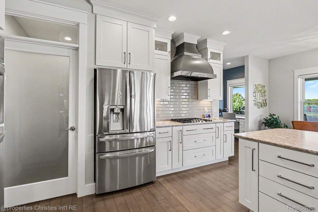 4 Bedroom Single Family Home/House's Image 11
