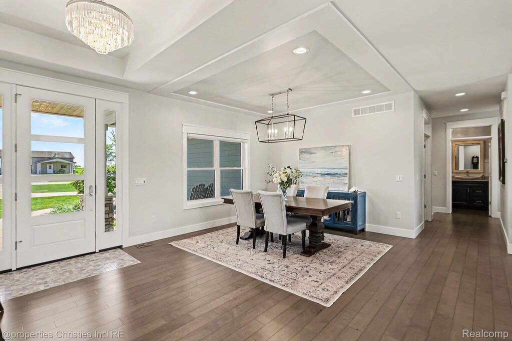 4 Bedroom Single Family Home/House's Image 14