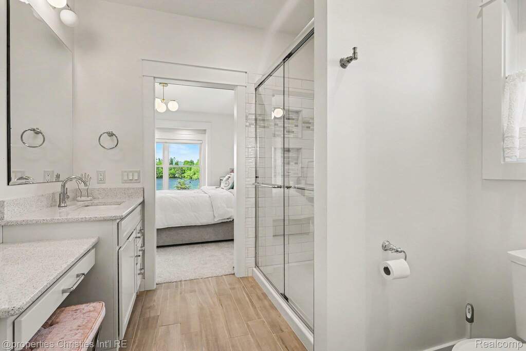 4 Bedroom Single Family Home/House's Image 22