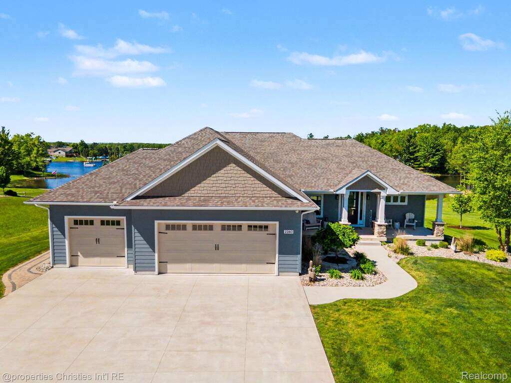4 Bedroom Single Family Home/House's Image 56