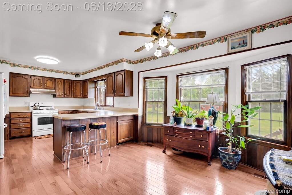 4 Bedroom Single Family Home/House's Image 11