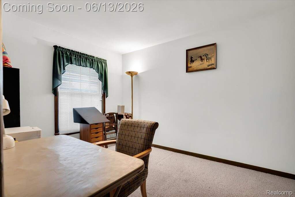 4 Bedroom Single Family Home/House's Image 19