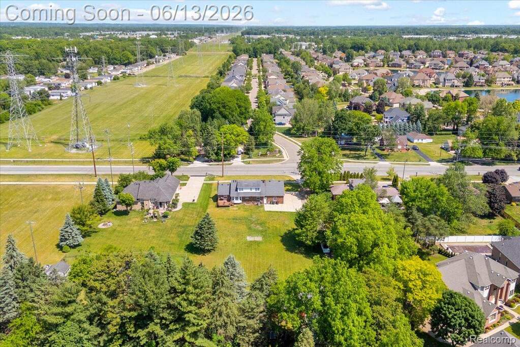 4 Bedroom Single Family Home/House's Image 40