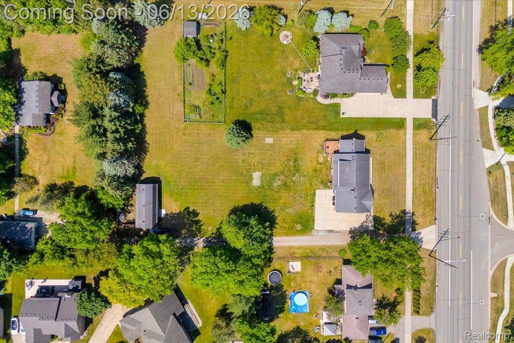 4 Bedroom Single Family Home/House's Image 43