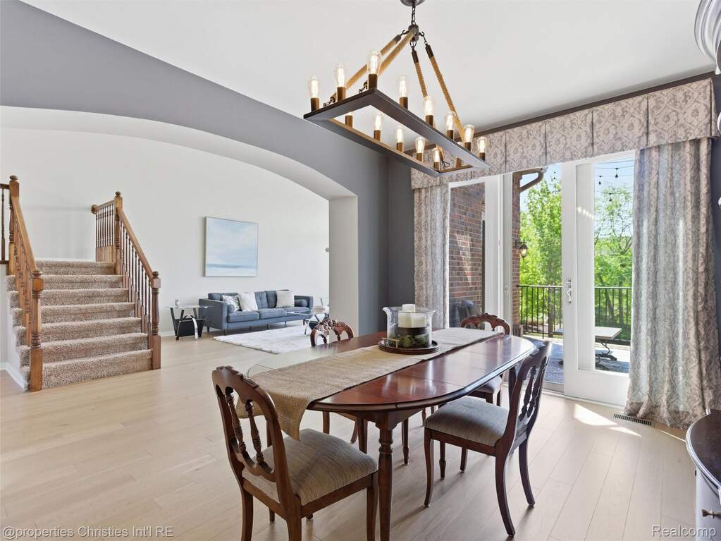 2 Bedroom Apartment/Flat's Image 17