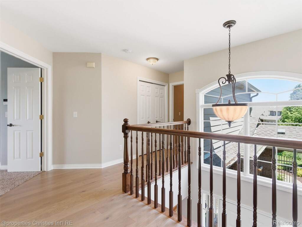 2 Bedroom Apartment/Flat's Image 26