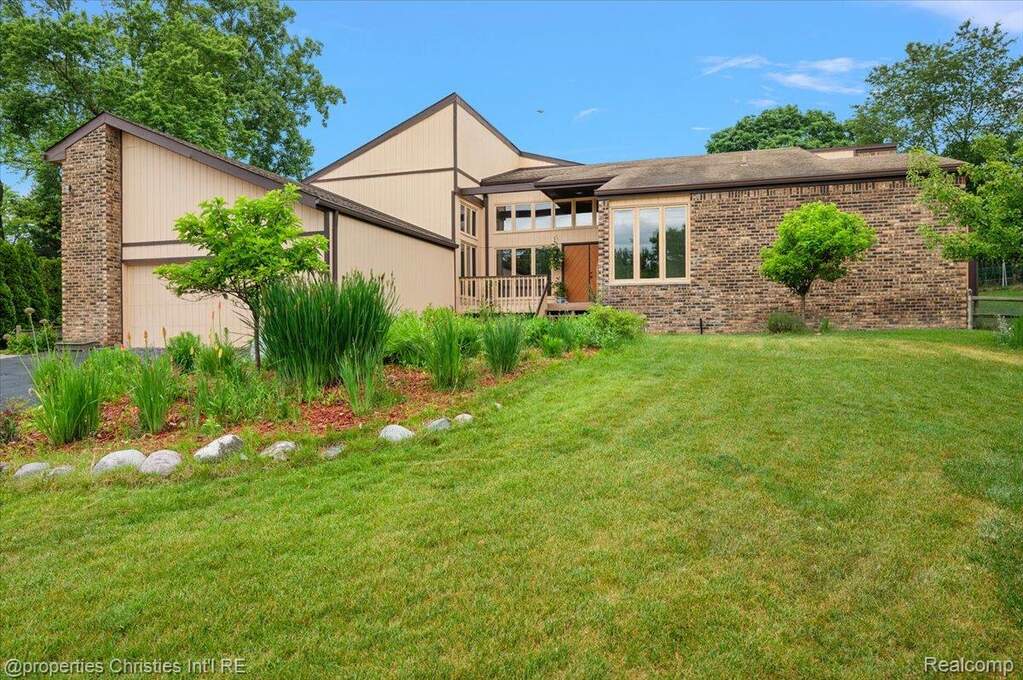 4 Bedroom Single Family Home/House's Image 49