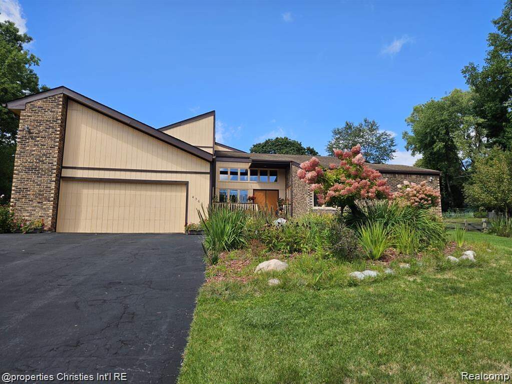 4 Bedroom Single Family Home/House's Image 63