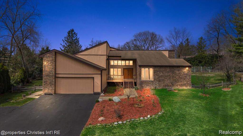 4 Bedroom Single Family Home/House's Image 68