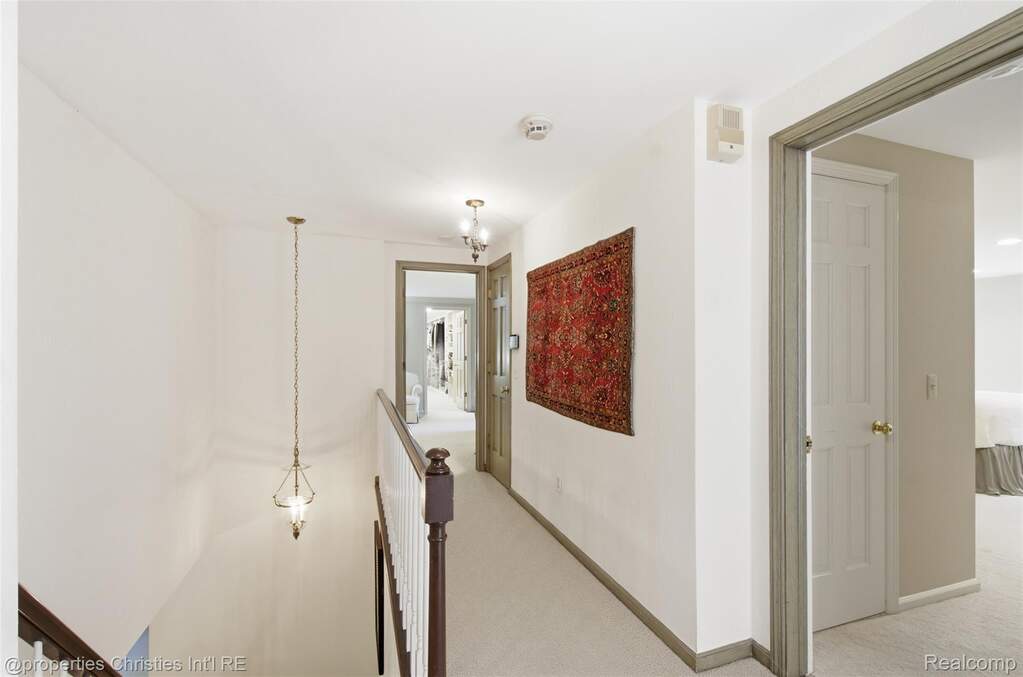 4 Bedroom Single Family Home/House's Image 22