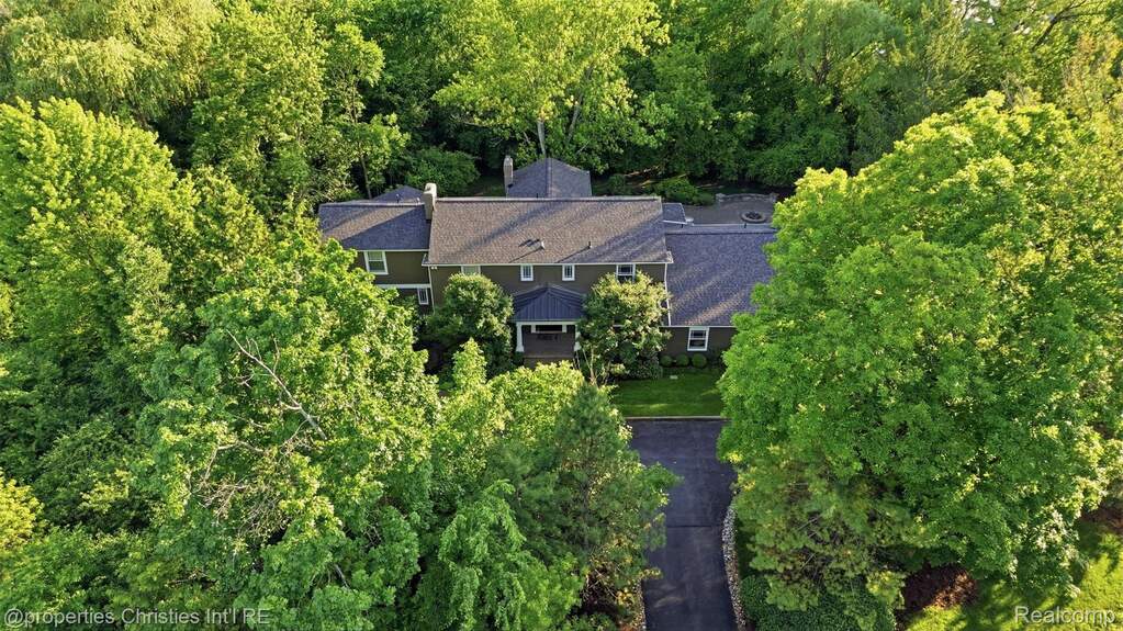 4 Bedroom Single Family Home/House's Image 48