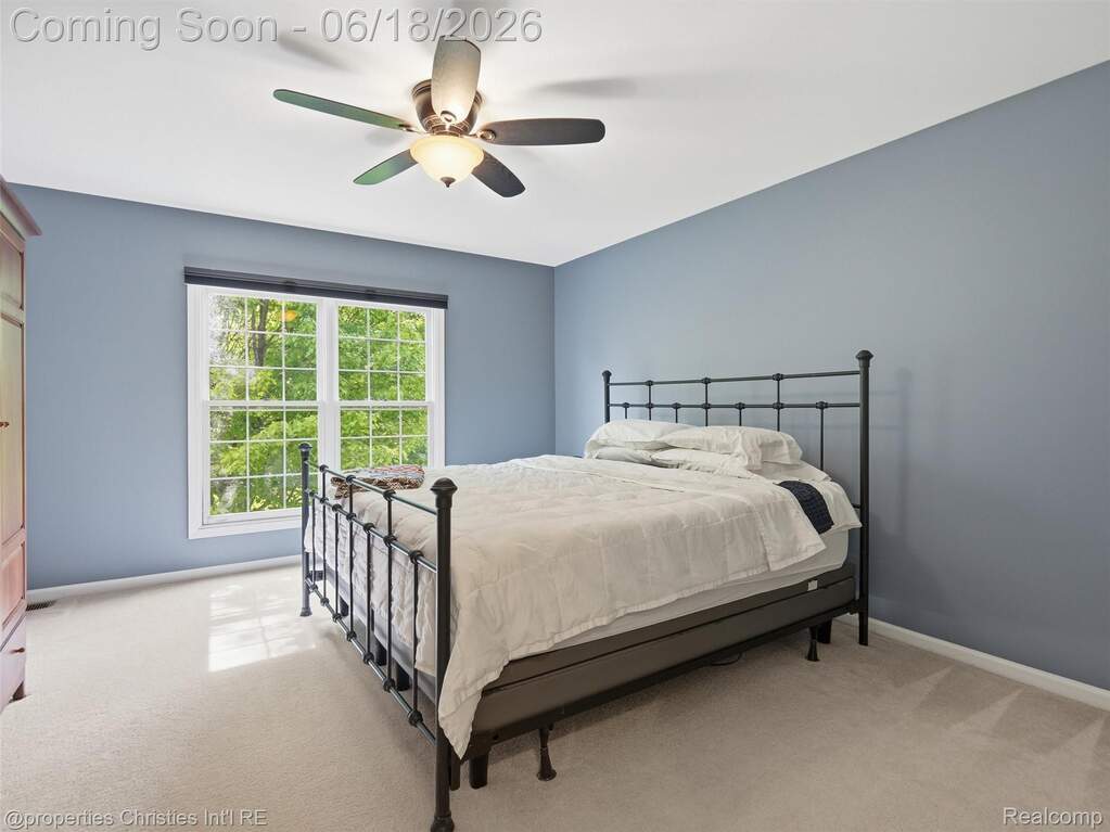 4 Bedroom Single Family Home/House's Image 24