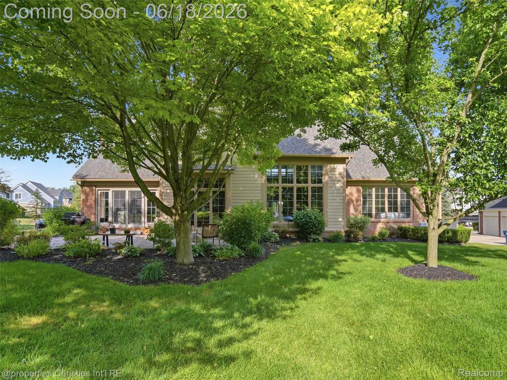 4 Bedroom Single Family Home/House's Image 37