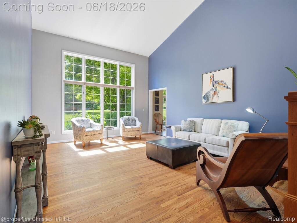 4 Bedroom Single Family Home/House's Image 4