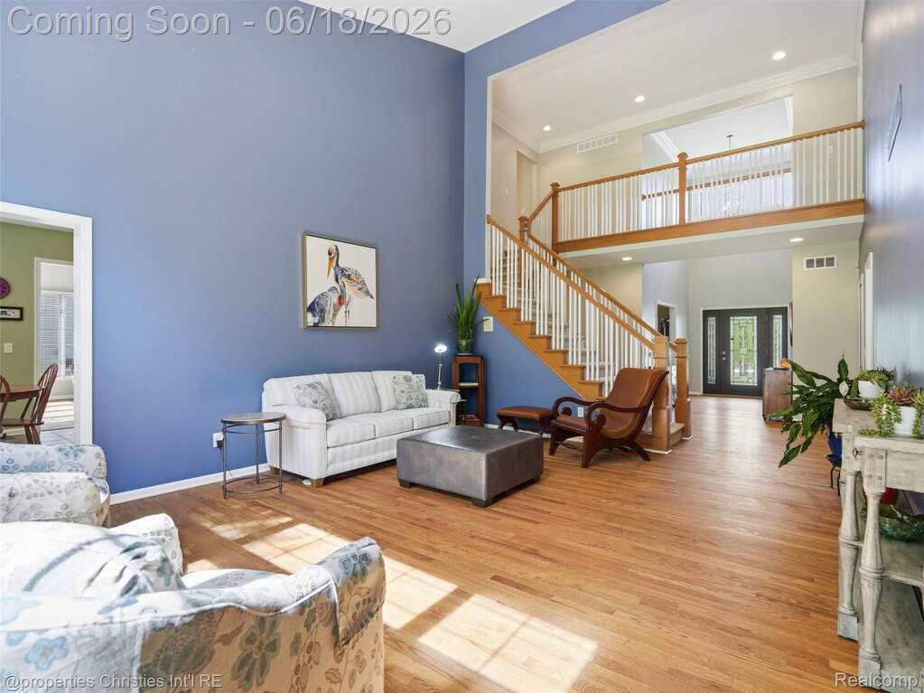 4 Bedroom Single Family Home/House's Image 5
