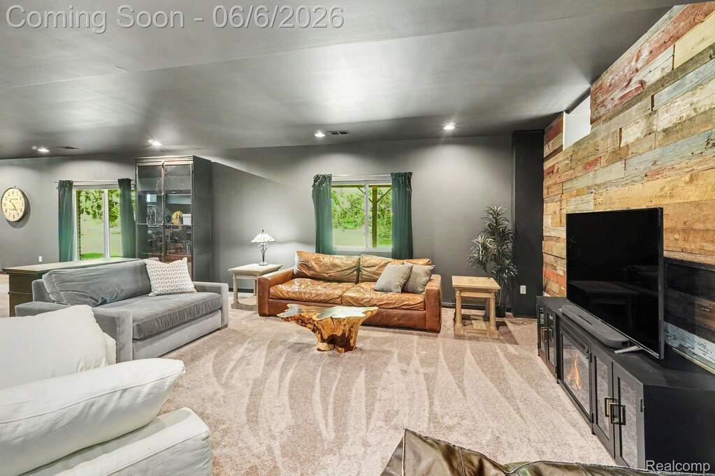 3 Bedroom Single Family Home/House's Image 34