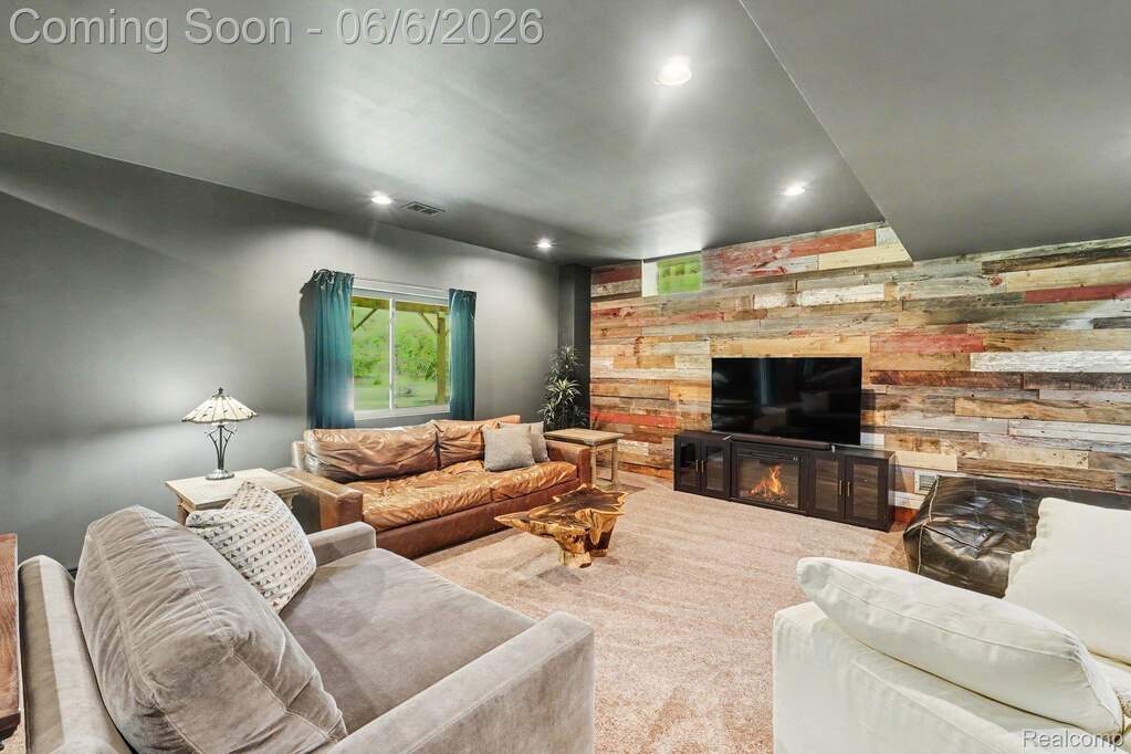 3 Bedroom Single Family Home/House's Image 35