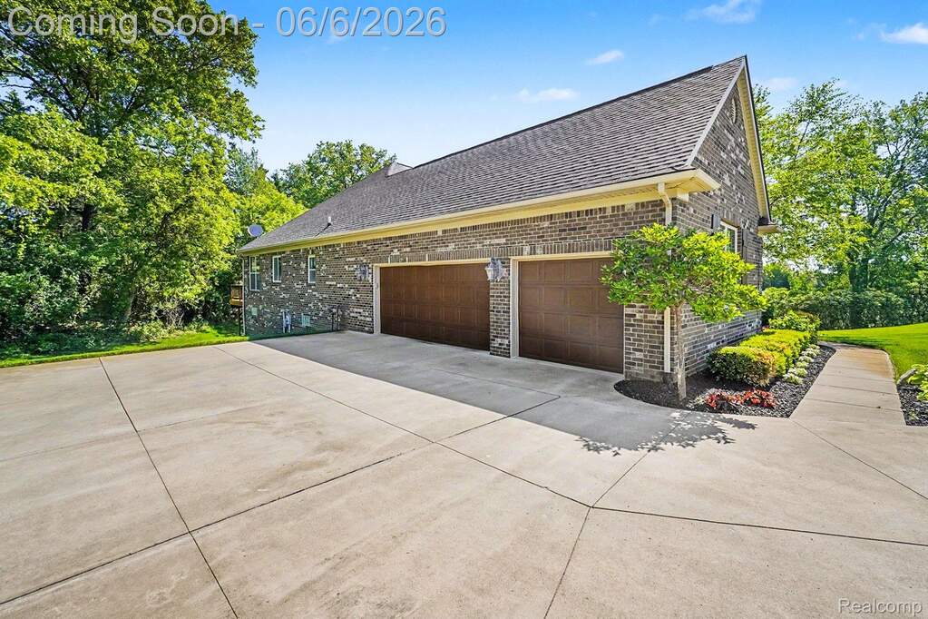 3 Bedroom Single Family Home/House's Image 54