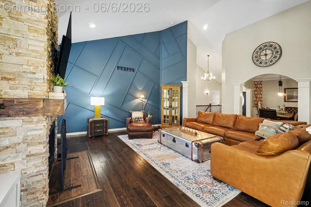 3 Bedroom Single Family Home/House's Image 6