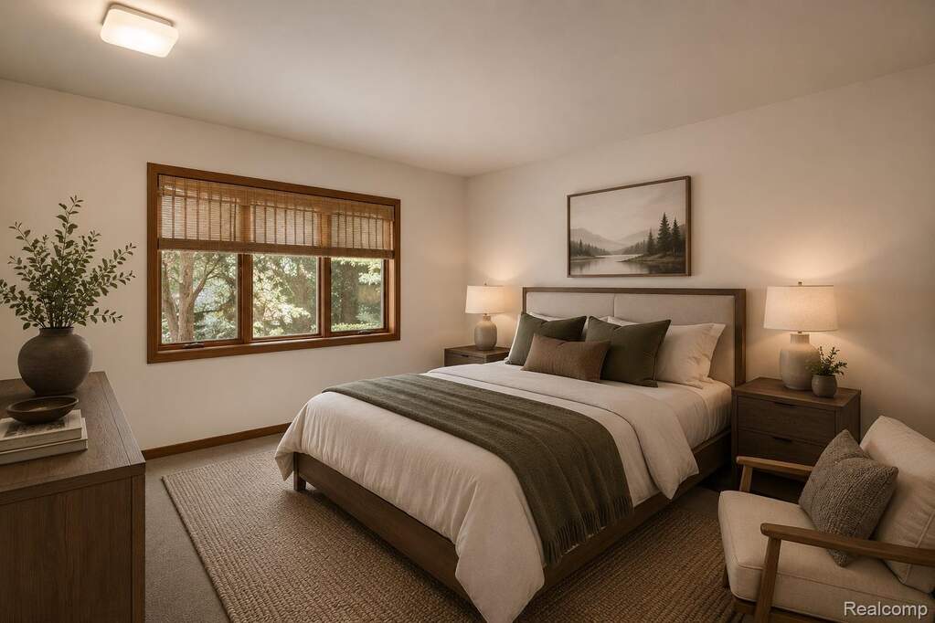 5 Bedroom Single Family Home/House's Image 36