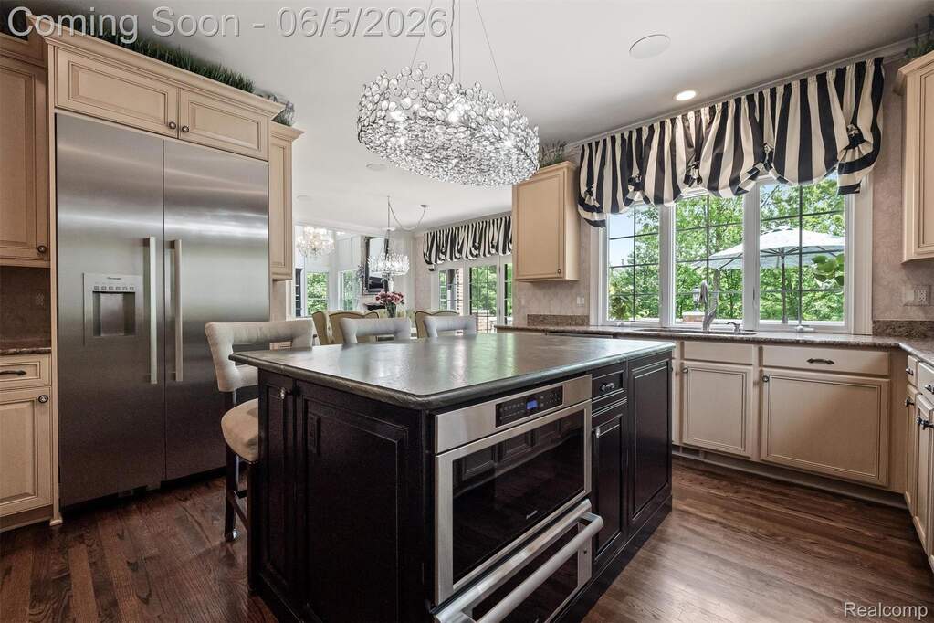4 Bedroom Single Family Home/House's Image 17