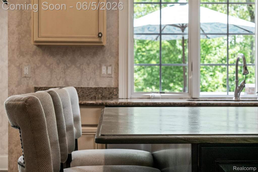 4 Bedroom Single Family Home/House's Image 20
