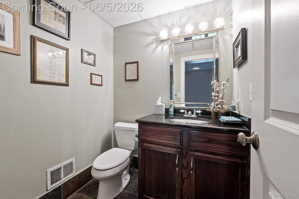 4 Bedroom Single Family Home/House's Image 35